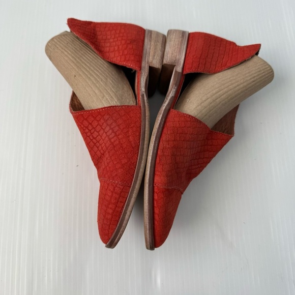 Free People D’orsay Royale flats size: 37 / 6.5-7 us red alligator embossed - Picture 7 of 14